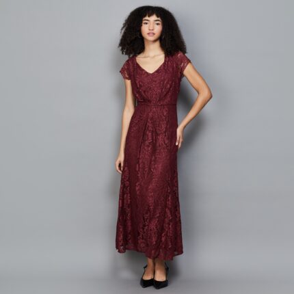 LATIN QUARTERS Lace Maxi Dress